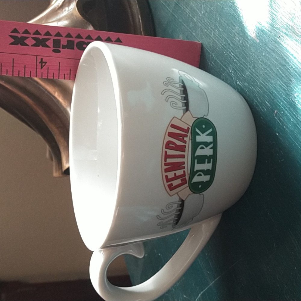 FRIENDS FANS! Central Perk coffee mug. New